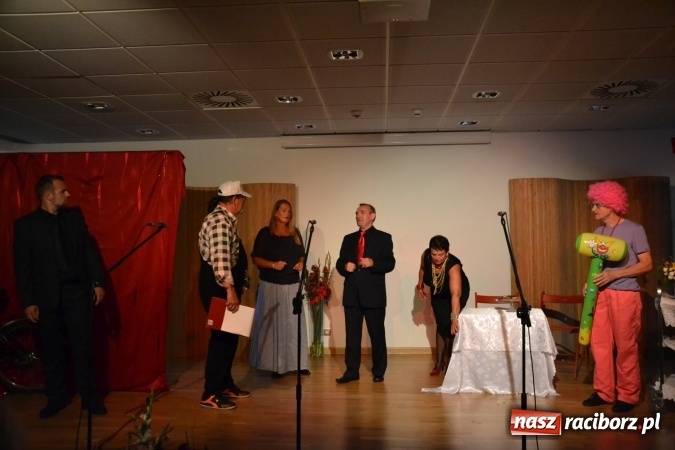 Zdjęcie w galerii na portalu naszraciborz.pl: Diabelski spisek - prapremiera spektaklu na Zamku Piastowskim wiadomości z regionu