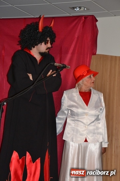 Zdjęcie w galerii na portalu naszraciborz.pl: Diabelski spisek - prapremiera spektaklu na Zamku Piastowskim wiadomości z regionu