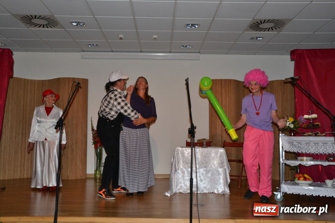 Zdjęcie w galerii na portalu naszraciborz.pl: Diabelski spisek - prapremiera spektaklu na Zamku Piastowskim wiadomości z regionu