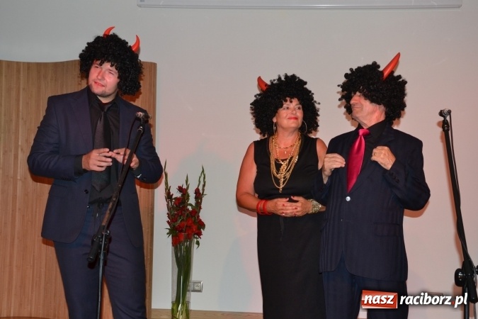 Zdjęcie w galerii na portalu naszraciborz.pl: Diabelski spisek - prapremiera spektaklu na Zamku Piastowskim wiadomości z regionu