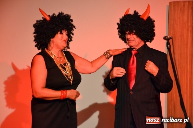 Zdjęcie w galerii na portalu naszraciborz.pl: Diabelski spisek - prapremiera spektaklu na Zamku Piastowskim wiadomości z regionu