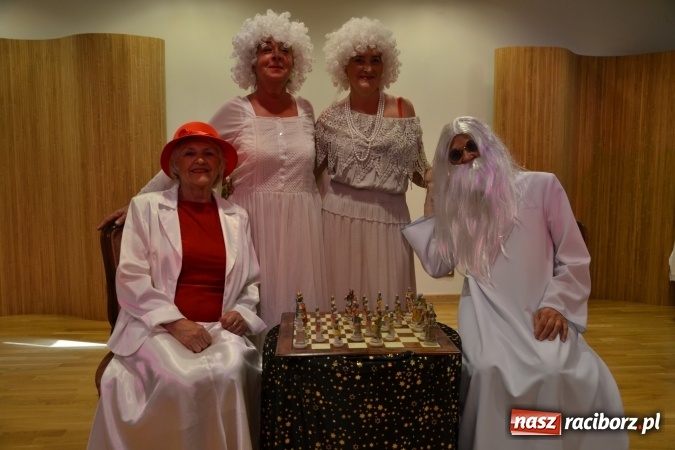 Zdjęcie w galerii na portalu naszraciborz.pl: Diabelski spisek - prapremiera spektaklu na Zamku Piastowskim wiadomości z regionu