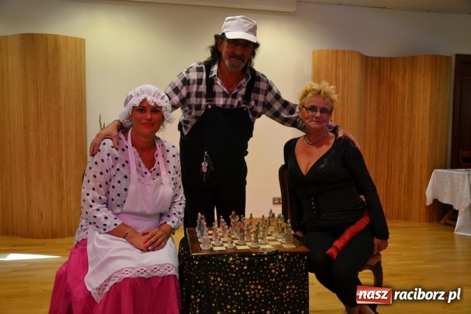 Zdjęcie w galerii na portalu naszraciborz.pl: Diabelski spisek - prapremiera spektaklu na Zamku Piastowskim wiadomości z regionu