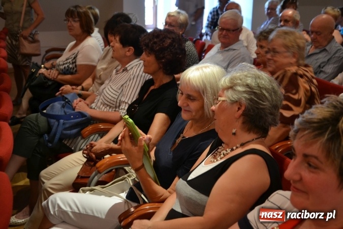 Zdjęcie w galerii na portalu naszraciborz.pl: Diabelski spisek - prapremiera spektaklu na Zamku Piastowskim wiadomości z regionu