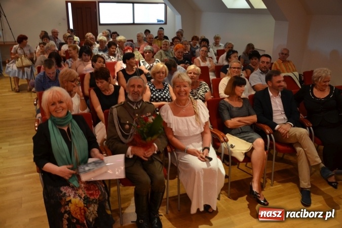 Zdjęcie w galerii na portalu naszraciborz.pl: Diabelski spisek - prapremiera spektaklu na Zamku Piastowskim wiadomości z regionu