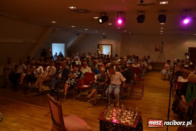 Zdjęcie w galerii na portalu naszraciborz.pl: Diabelski spisek - prapremiera spektaklu na Zamku Piastowskim wiadomości z regionu