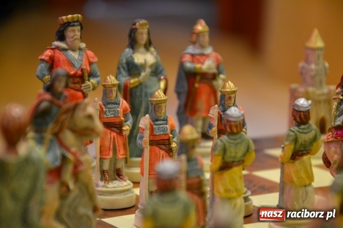 Zdjęcie w galerii na portalu naszraciborz.pl: Diabelski spisek - prapremiera spektaklu na Zamku Piastowskim wiadomości z regionu