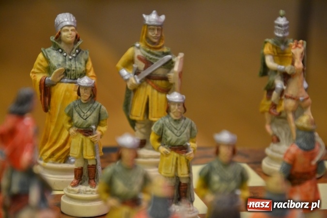 Zdjęcie w galerii na portalu naszraciborz.pl: Diabelski spisek - prapremiera spektaklu na Zamku Piastowskim wiadomości z regionu