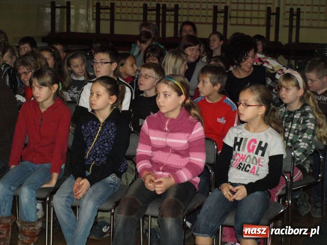 Zdjęcie w galerii na portalu naszraciborz.pl: Dzieci dzieciom wiadomości z regionu