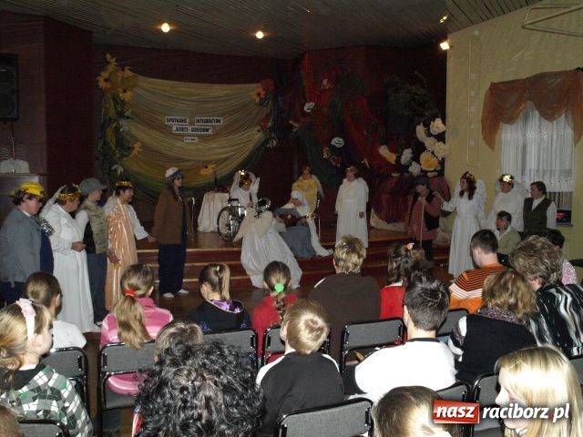 Zdjęcie w galerii na portalu naszraciborz.pl: Dzieci dzieciom wiadomości z regionu