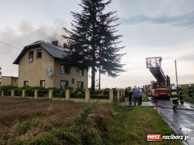 Zdjęcie w galerii na portalu naszraciborz.pl: Pożar domu jednorodzinnego w Krowiarkach wiadomości z regionu