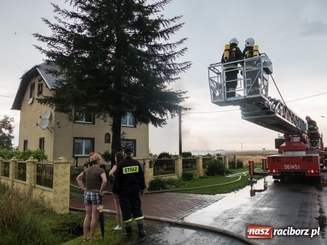 Zdjęcie w galerii na portalu naszraciborz.pl: Pożar domu jednorodzinnego w Krowiarkach wiadomości z regionu