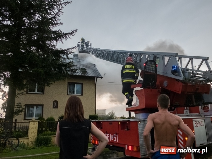 Zdjęcie w galerii na portalu naszraciborz.pl: Pożar domu jednorodzinnego w Krowiarkach wiadomości z regionu