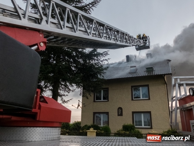 Zdjęcie w galerii na portalu naszraciborz.pl: Pożar domu jednorodzinnego w Krowiarkach wiadomości z regionu