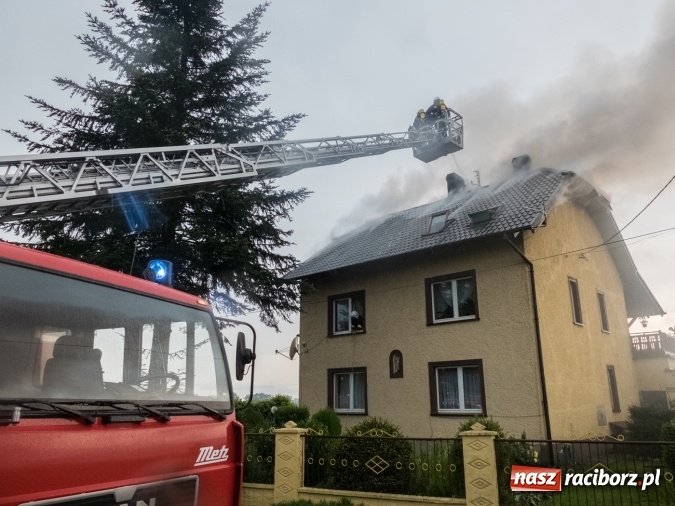 Zdjęcie w galerii na portalu naszraciborz.pl: Pożar domu jednorodzinnego w Krowiarkach wiadomości z regionu