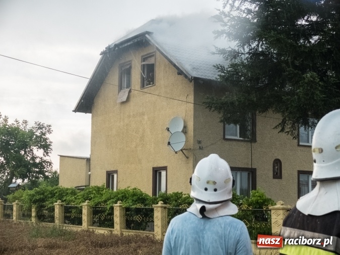 Zdjęcie w galerii na portalu naszraciborz.pl: Pożar domu jednorodzinnego w Krowiarkach wiadomości z regionu