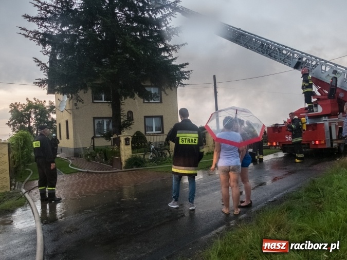 Zdjęcie w galerii na portalu naszraciborz.pl: Pożar domu jednorodzinnego w Krowiarkach wiadomości z regionu