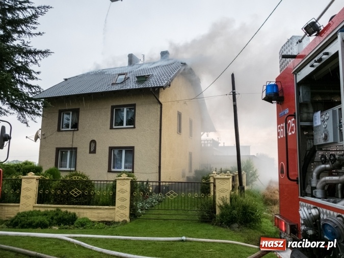 Zdjęcie w galerii na portalu naszraciborz.pl: Pożar domu jednorodzinnego w Krowiarkach wiadomości z regionu