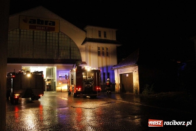 Zdjęcie w galerii na portalu naszraciborz.pl: Pożar pustostanu na terenie starego Despolu wiadomości z regionu