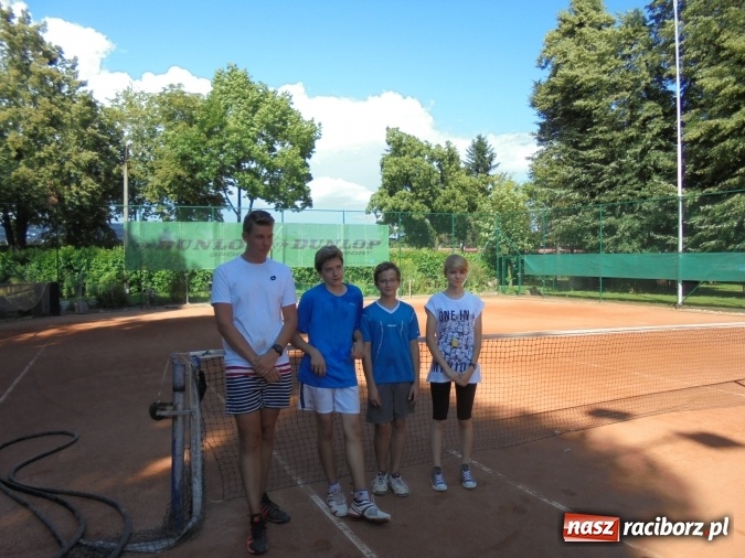 Zdjęcie w galerii na portalu naszraciborz.pl: Rozegrano turniej profilaktyczny w tenisie  wiadomości z regionu