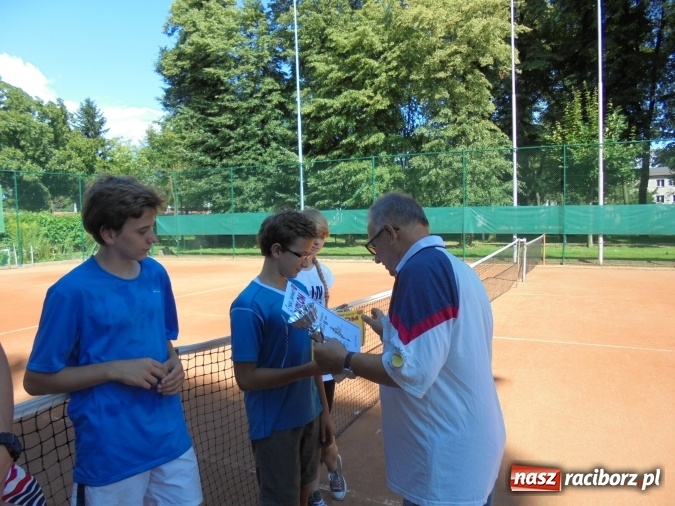 Zdjęcie w galerii na portalu naszraciborz.pl: Rozegrano turniej profilaktyczny w tenisie  wiadomości z regionu