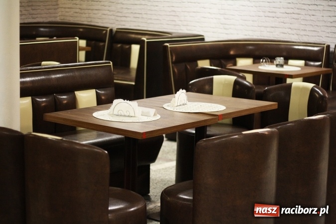 Zdjęcie w galerii na portalu naszraciborz.pl: Chcesz miło spędzić czas? Restauracja i nowy klub bowlingowy zaprasza wiadomości z regionu