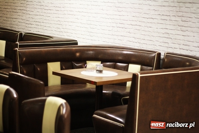 Zdjęcie w galerii na portalu naszraciborz.pl: Chcesz miło spędzić czas? Restauracja i nowy klub bowlingowy zaprasza wiadomości z regionu