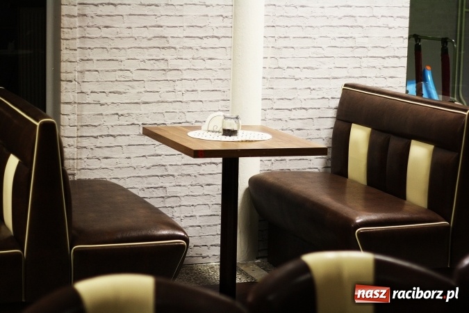 Zdjęcie w galerii na portalu naszraciborz.pl: Chcesz miło spędzić czas? Restauracja i nowy klub bowlingowy zaprasza wiadomości z regionu