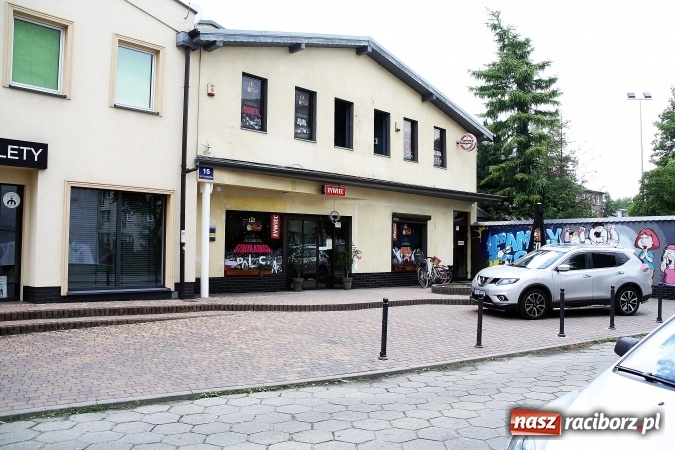 Zdjęcie w galerii na portalu naszraciborz.pl: Chcesz miło spędzić czas? Restauracja i nowy klub bowlingowy zaprasza wiadomości z regionu