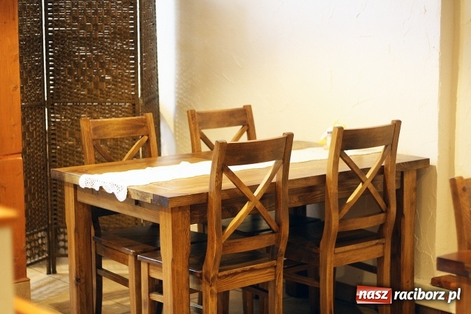 Zdjęcie w galerii na portalu naszraciborz.pl: Restauracja Wiejska Zagroda przeszła rewolucję wiadomości z regionu