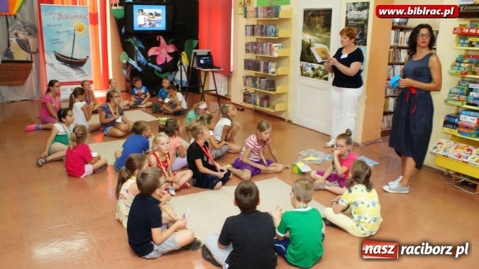 Zdjęcie w galerii na portalu naszraciborz.pl: W raciborskiej bibliotece dzieci poznały autorów Koziołka Matołka wiadomości z regionu
