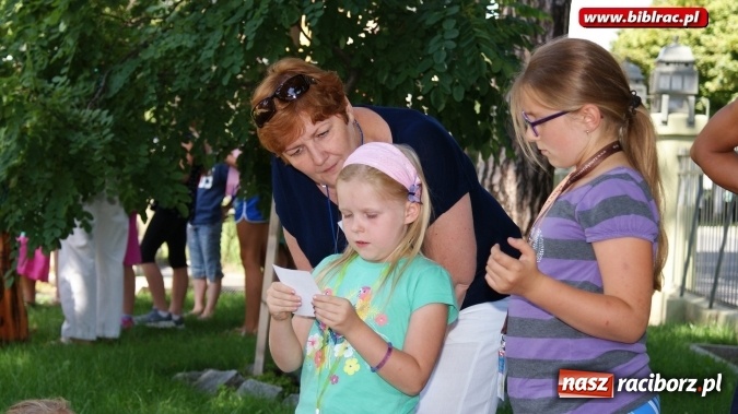 Zdjęcie w galerii na portalu naszraciborz.pl: W raciborskiej bibliotece dzieci poznały autorów Koziołka Matołka wiadomości z regionu