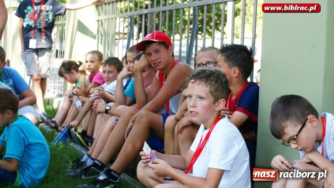 Zdjęcie w galerii na portalu naszraciborz.pl: W raciborskiej bibliotece dzieci poznały autorów Koziołka Matołka wiadomości z regionu