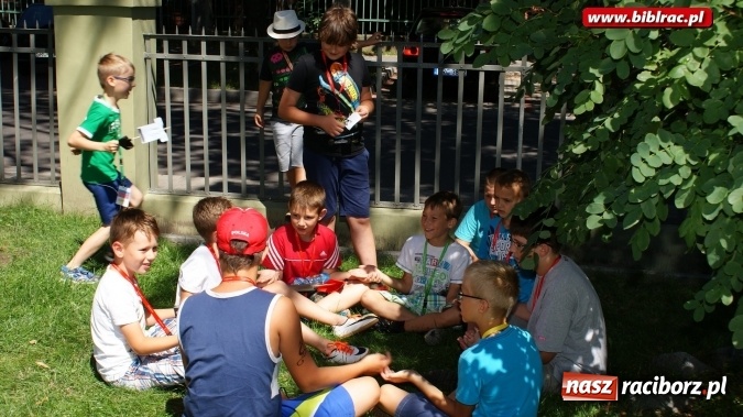 Zdjęcie w galerii na portalu naszraciborz.pl: W raciborskiej bibliotece dzieci poznały autorów Koziołka Matołka wiadomości z regionu