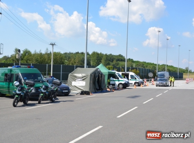 Zdjęcie w galerii na portalu naszraciborz.pl: Straż Graniczna podsumowała tymczasowe przywr&oacute;cenie kontroli granicznej wiadomości z regionu