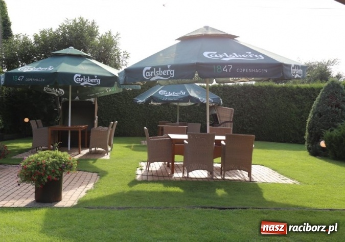Zdjęcie w galerii na portalu naszraciborz.pl: Letni relaks i zabawa z restauracją Dworek w Szonowicach wiadomości z regionu