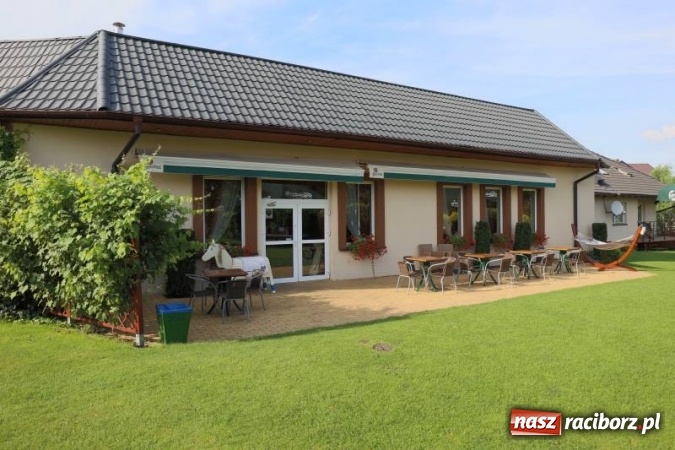 Zdjęcie w galerii na portalu naszraciborz.pl: Letni relaks i zabawa z restauracją Dworek w Szonowicach wiadomości z regionu