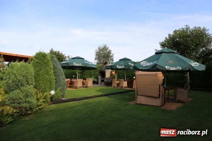 Zdjęcie w galerii na portalu naszraciborz.pl: Letni relaks i zabawa z restauracją Dworek w Szonowicach wiadomości z regionu