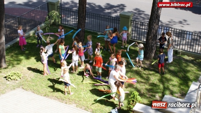 Zdjęcie w galerii na portalu naszraciborz.pl: Z Pacanowa do brzucha wieloryba. Wakacyjnych podróży po literaturze ciąg dalszy wiadomości z regionu