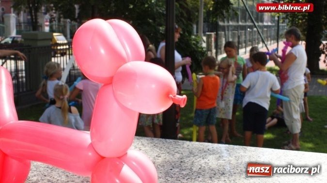 Zdjęcie w galerii na portalu naszraciborz.pl: Z Pacanowa do brzucha wieloryba. Wakacyjnych podróży po literaturze ciąg dalszy wiadomości z regionu