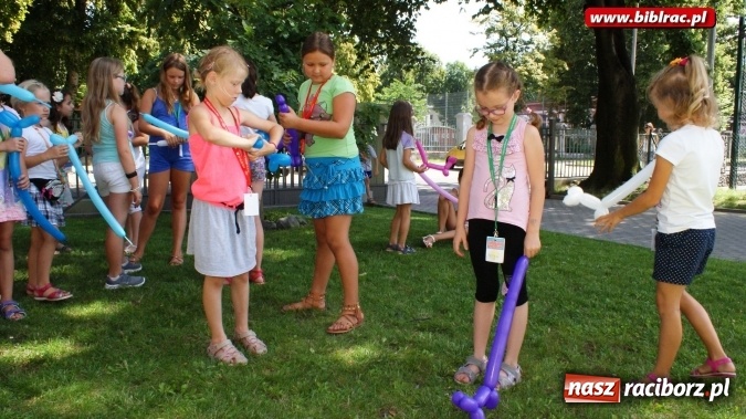 Zdjęcie w galerii na portalu naszraciborz.pl: Z Pacanowa do brzucha wieloryba. Wakacyjnych podróży po literaturze ciąg dalszy wiadomości z regionu