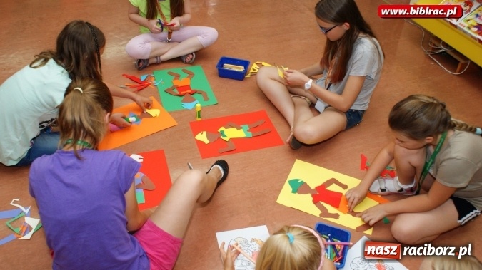 Zdjęcie w galerii na portalu naszraciborz.pl: Z Pacanowa do brzucha wieloryba. Wakacyjnych podróży po literaturze ciąg dalszy wiadomości z regionu