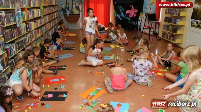 Zdjęcie w galerii na portalu naszraciborz.pl: Z Pacanowa do brzucha wieloryba. Wakacyjnych podróży po literaturze ciąg dalszy wiadomości z regionu