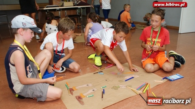 Zdjęcie w galerii na portalu naszraciborz.pl: Z Pacanowa do brzucha wieloryba. Wakacyjnych podróży po literaturze ciąg dalszy wiadomości z regionu