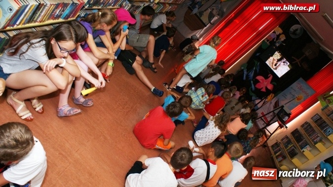 Zdjęcie w galerii na portalu naszraciborz.pl: Z Pacanowa do brzucha wieloryba. Wakacyjnych podróży po literaturze ciąg dalszy wiadomości z regionu