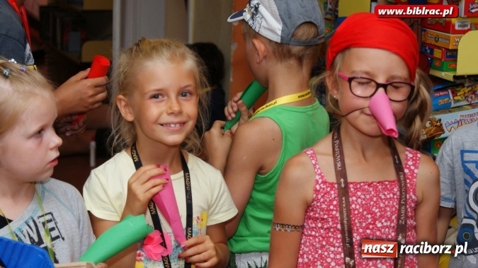 Zdjęcie w galerii na portalu naszraciborz.pl: Z Pacanowa do brzucha wieloryba. Wakacyjnych podróży po literaturze ciąg dalszy wiadomości z regionu