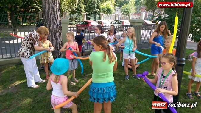 Zdjęcie w galerii na portalu naszraciborz.pl: Z Pacanowa do brzucha wieloryba. Wakacyjnych podróży po literaturze ciąg dalszy wiadomości z regionu
