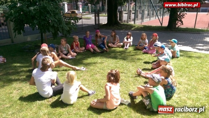 Zdjęcie w galerii na portalu naszraciborz.pl: Z Pacanowa do brzucha wieloryba. Wakacyjnych podróży po literaturze ciąg dalszy wiadomości z regionu