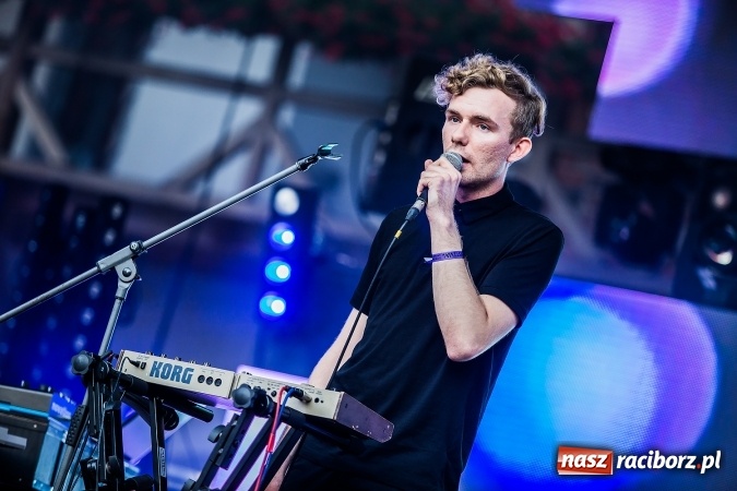 Zdjęcie w galerii na portalu naszraciborz.pl: INTRO - festiwal muzyki elektronicznej i światła na Zamku Piastowskim wiadomości z regionu