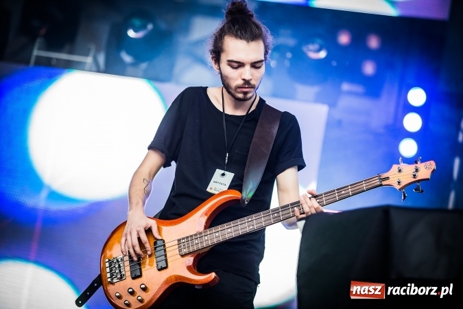 Zdjęcie w galerii na portalu naszraciborz.pl: INTRO - festiwal muzyki elektronicznej i światła na Zamku Piastowskim wiadomości z regionu